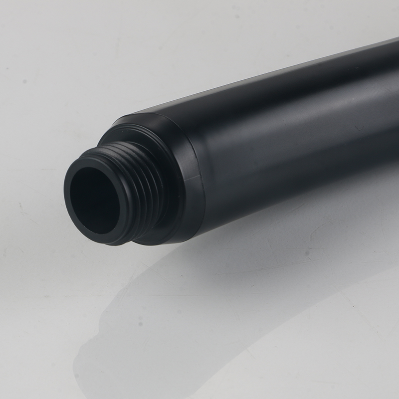 Japanski crni tuš s okretnom glavom